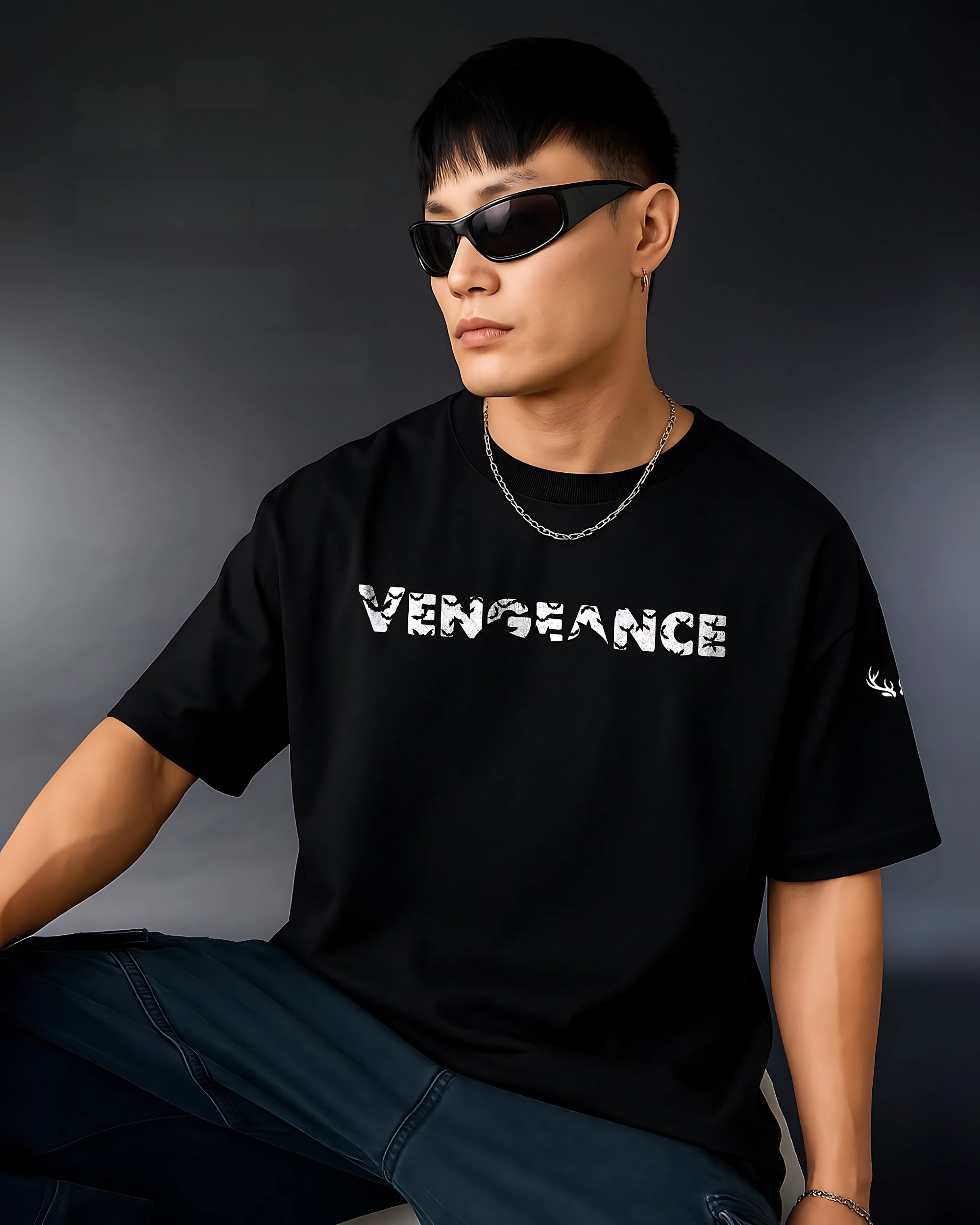 VENGEANCE BLACK OVERSIZED TSHIRT
